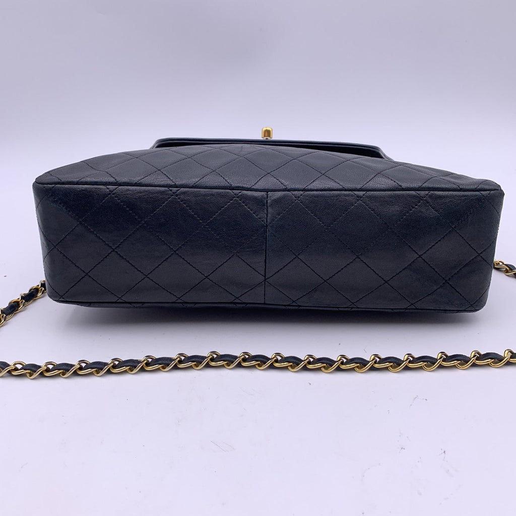 CHANEL Vintage Black Quilted Trapeze Flap Shoulder Bag With Wallet