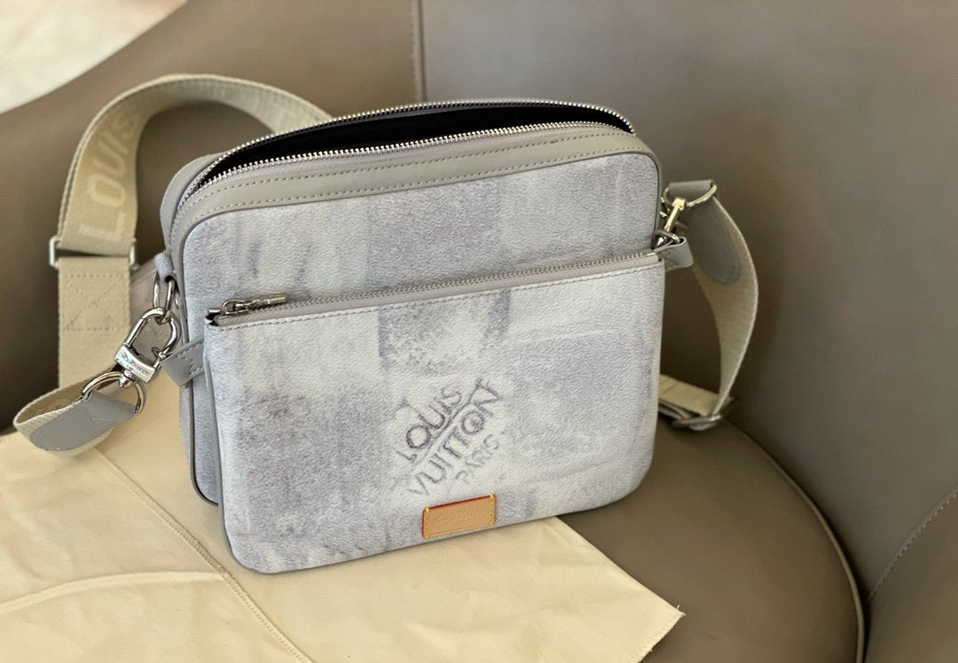 Designer Handbags Louis Vuitton 518