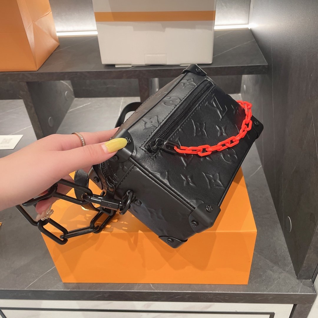 Designer Handbags louis vuitton 504