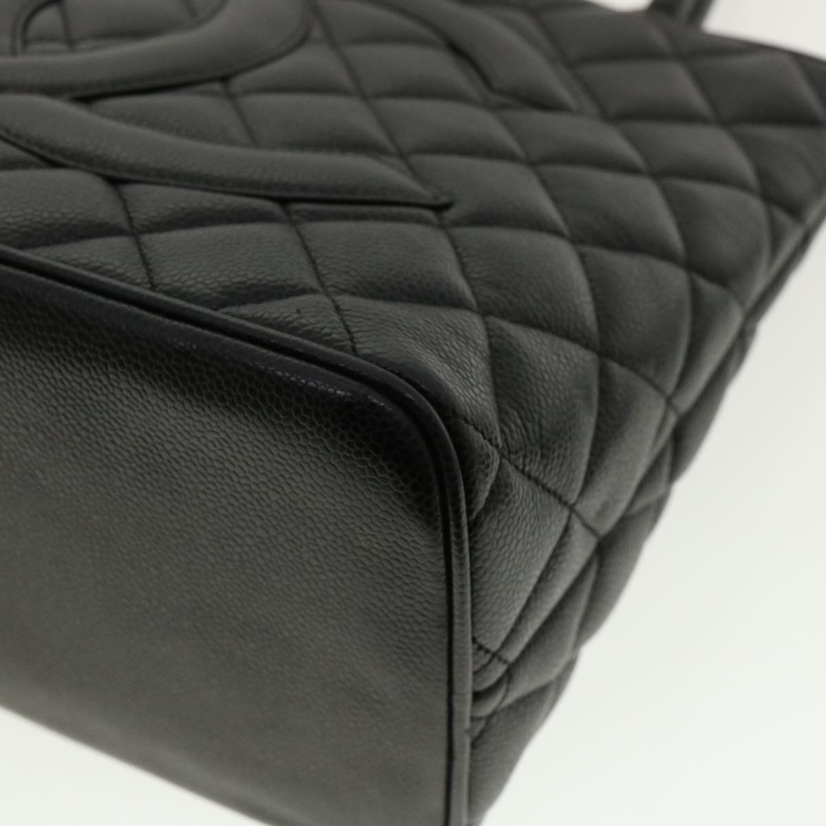 CHANEL Tote Bag Caviar Skin Black CC  am4270