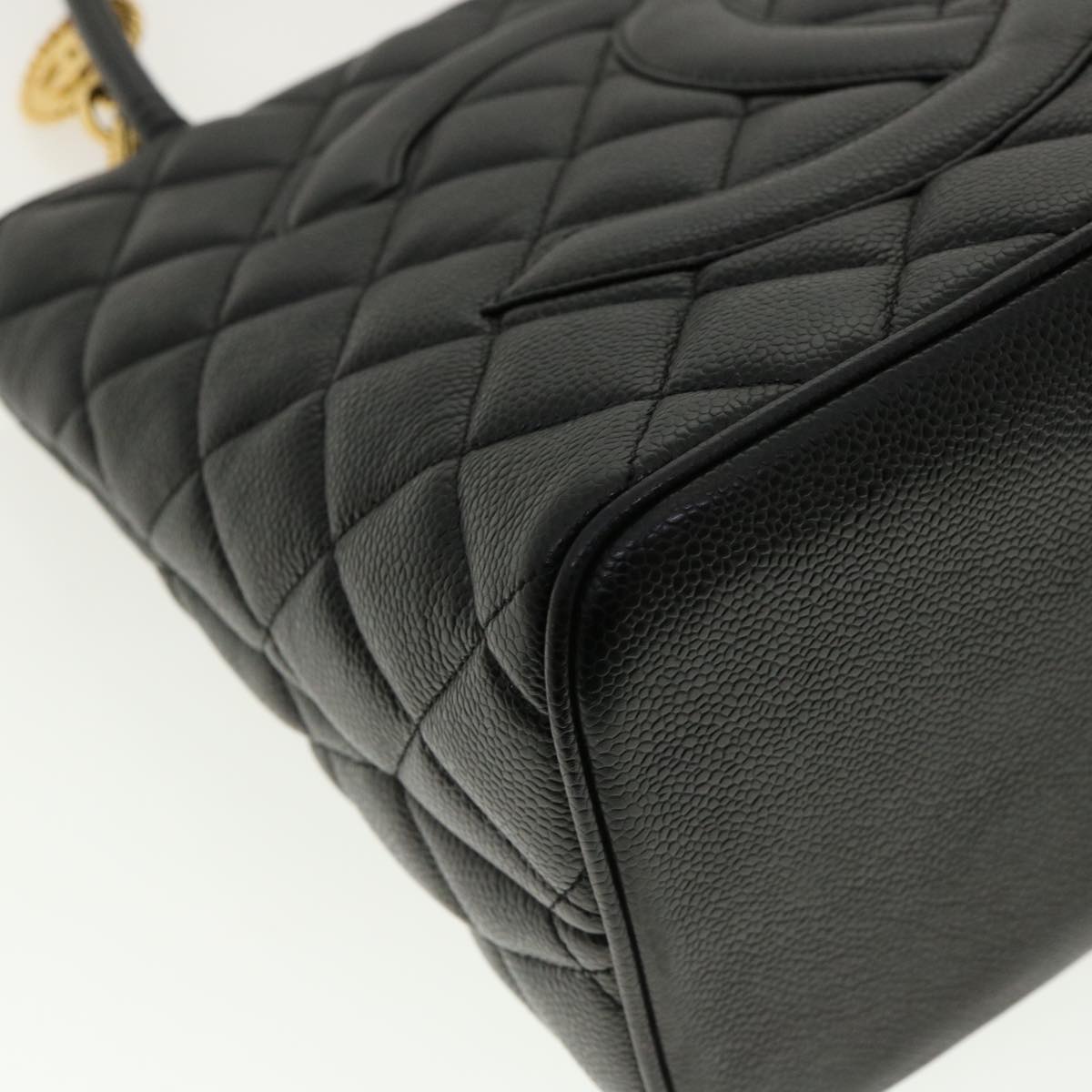 CHANEL Tote Bag Caviar Skin Black CC  am4270