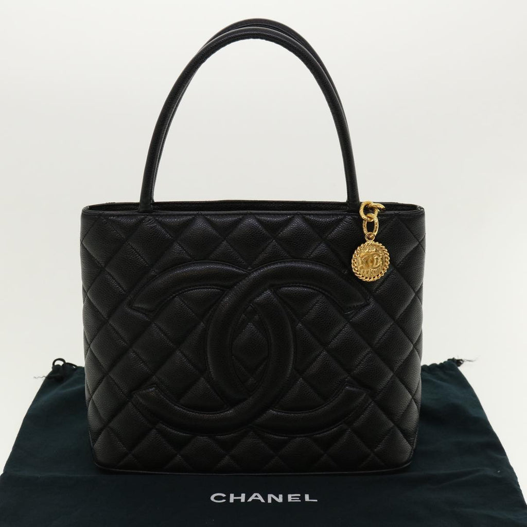 CHANEL Tote Bag Caviar Skin Black CC  am4270