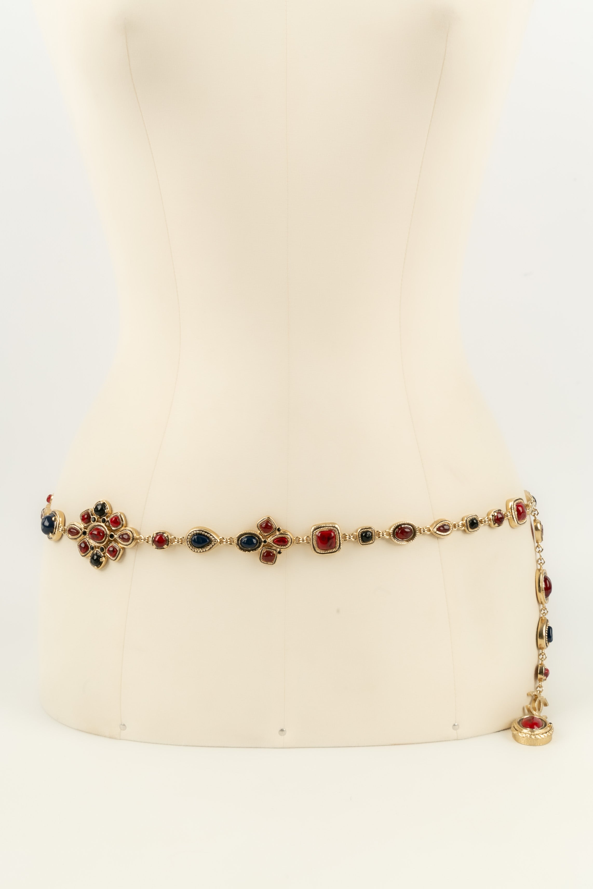 Collier Chanel Croisi��re 2010