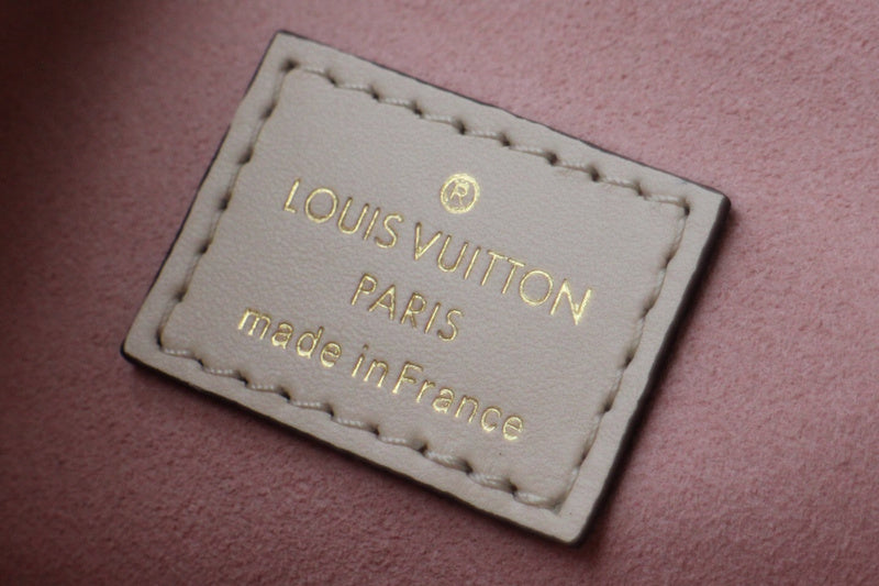 Louis Vuitton Luxury Bags 2823