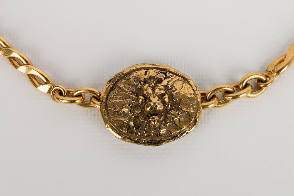 Collier Chanel