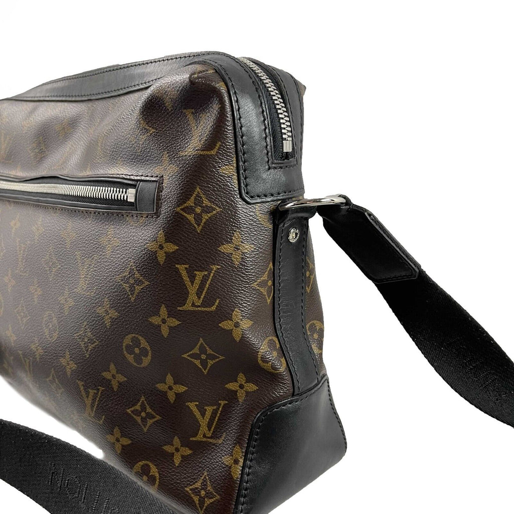 LOUIS VUITTON Monogram Macassar Torres Messenger Brown Handbag