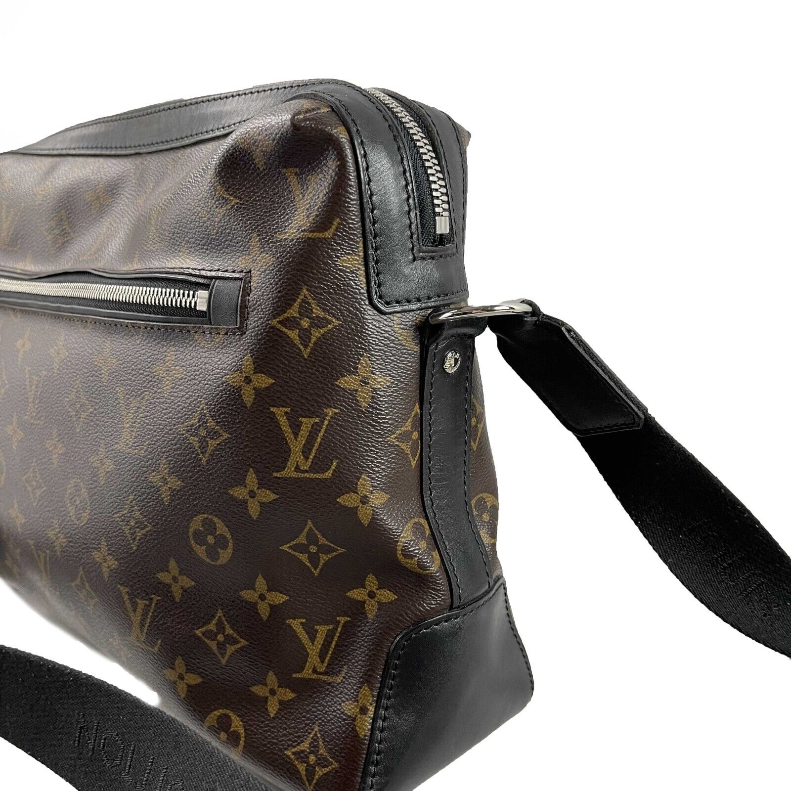 LOUIS VUITTON Monogram Macassar Torres Messenger Brown Handbag