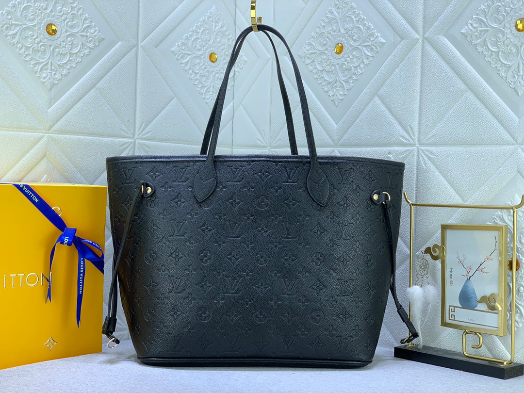 Luxury Bags Louis Vuitton  859