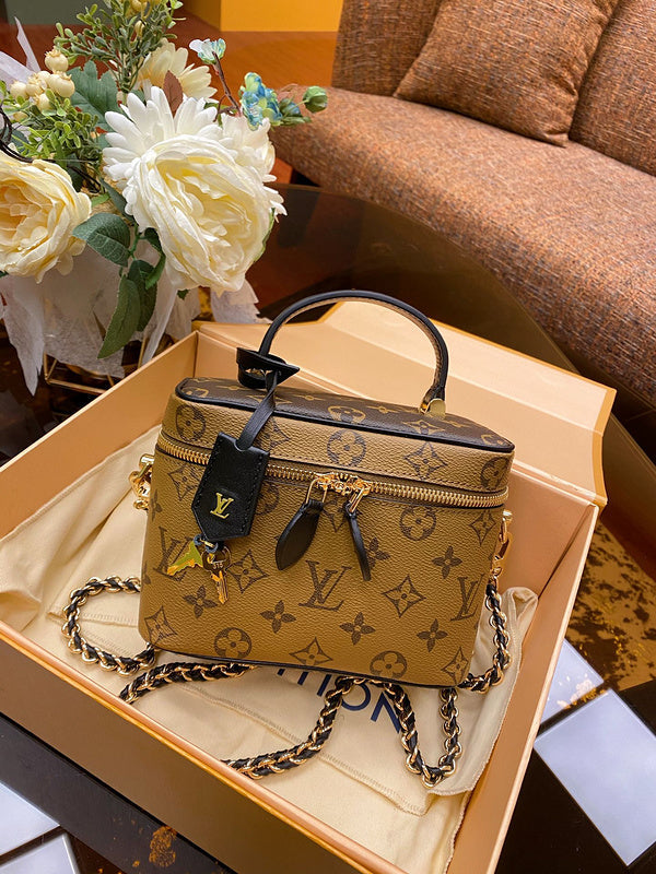 Louis Vuitton Luxury Bags 2670