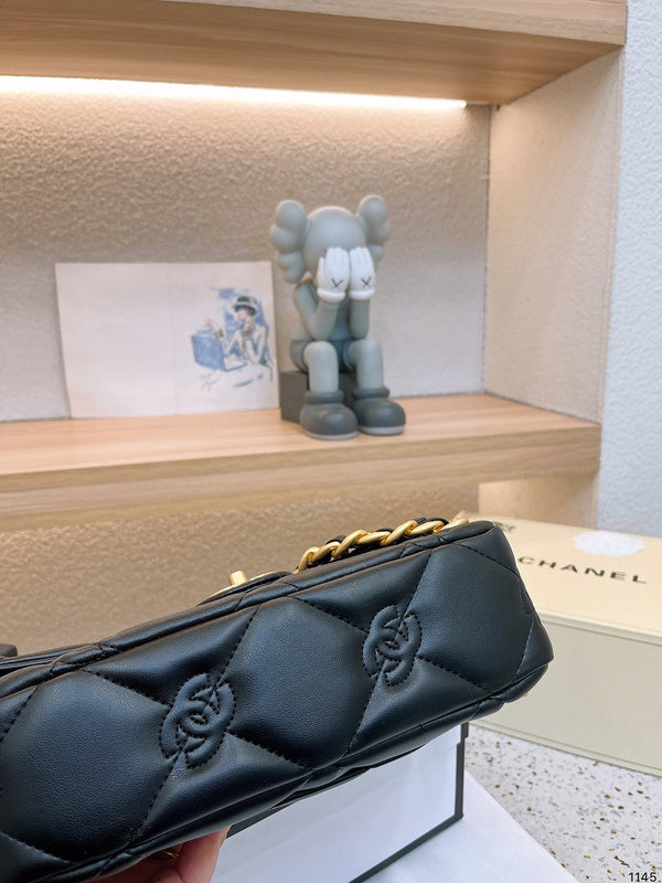 aura-bags - Chanel Bags - 7037