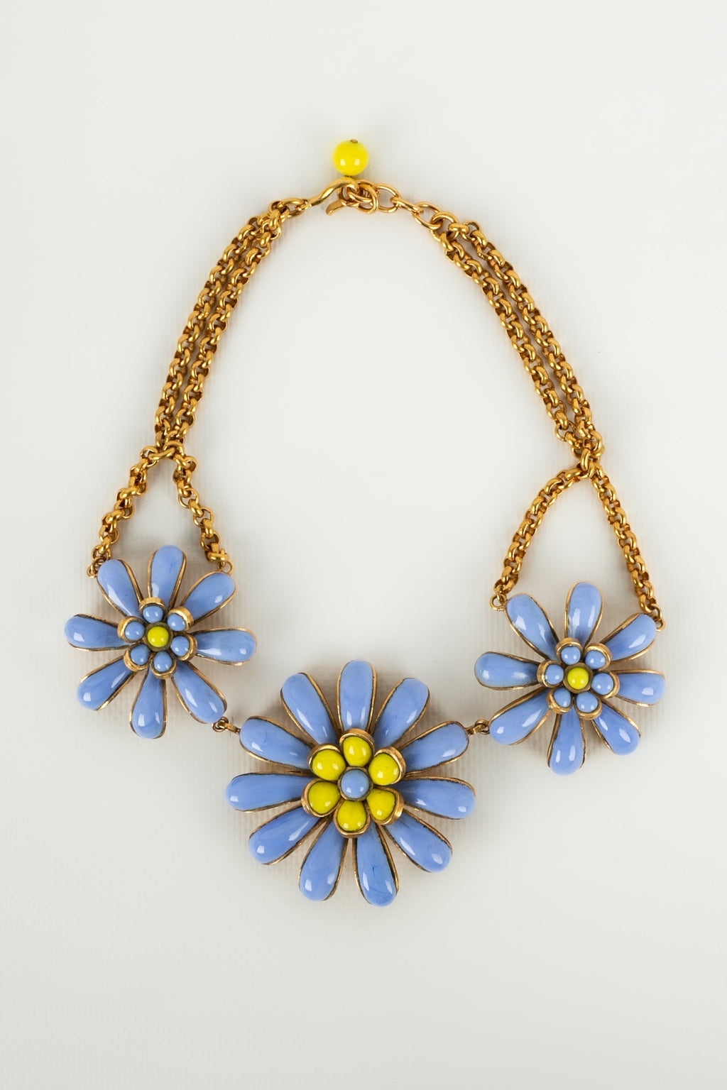 Collier cam��lia Chanel Printemps 1997