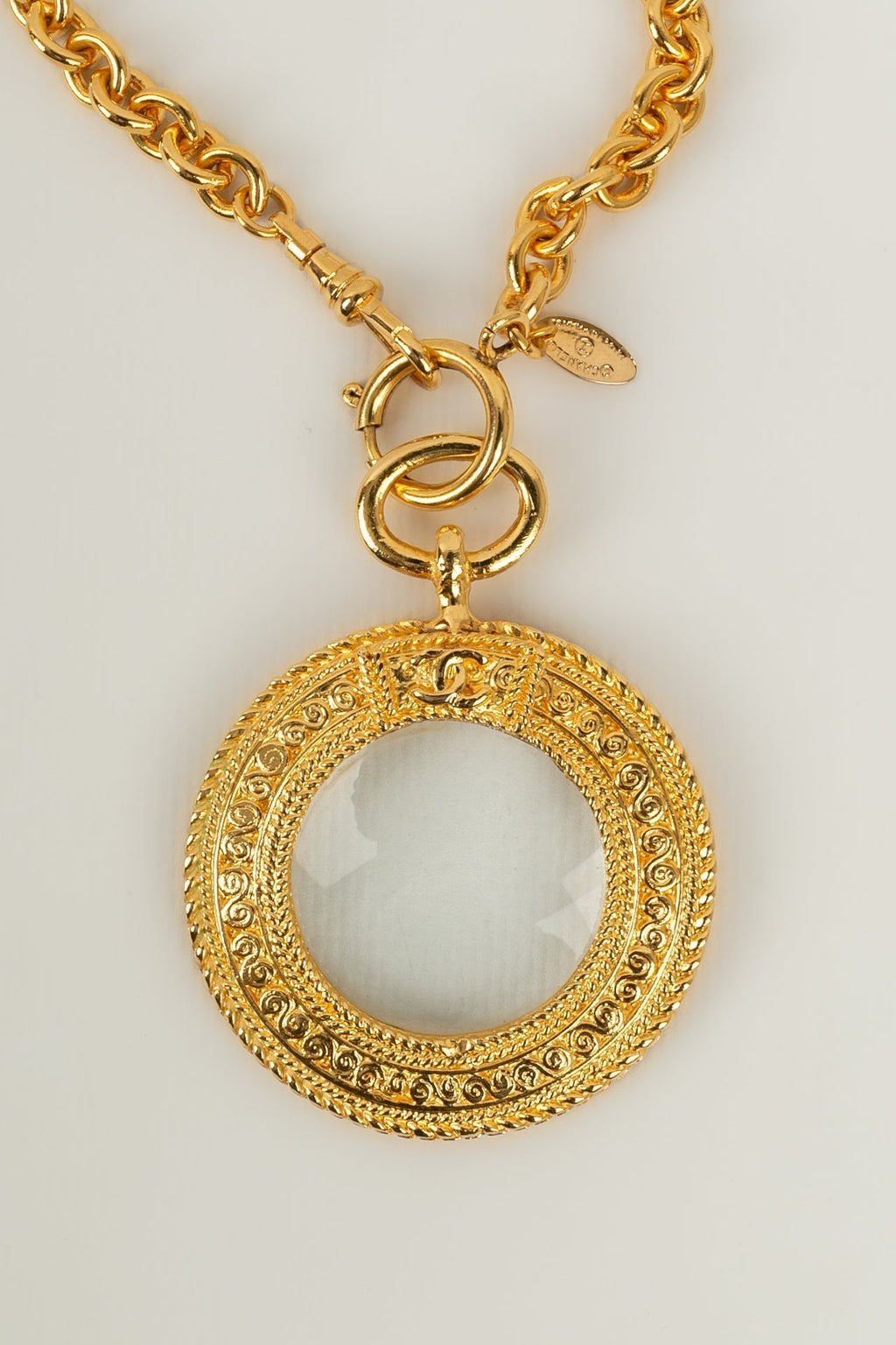 Collier loupe Chanel