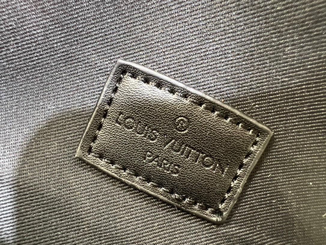 Luxury Bags Louis Vuitton  799