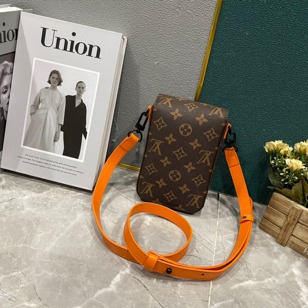 Luxury Bags Louis Vuitton  805
