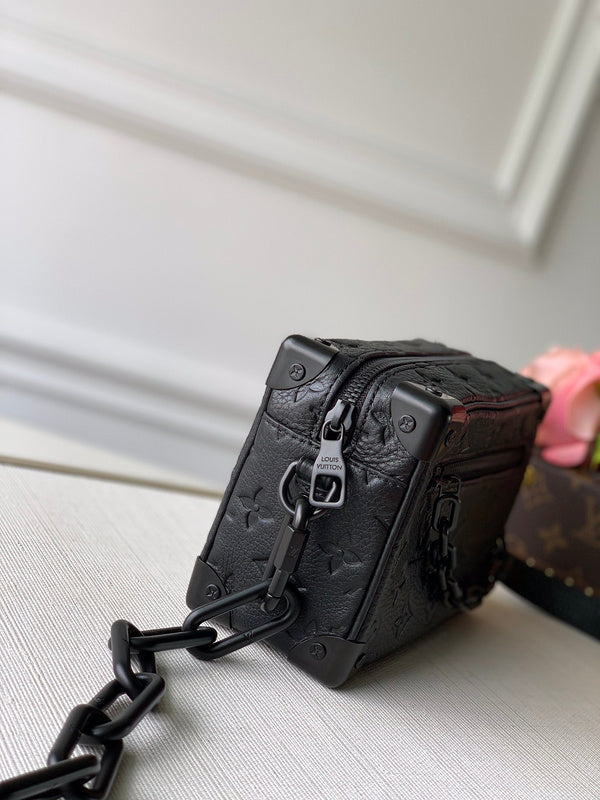 Louis Vuitton Luxury Bags 2617
