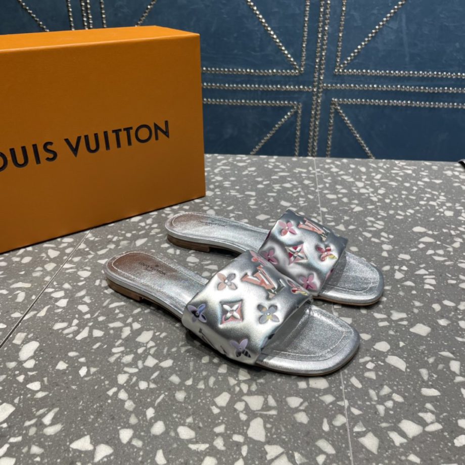 louis vuitton Women's Revival Flat Mule Sliver For Women 1AAOVA