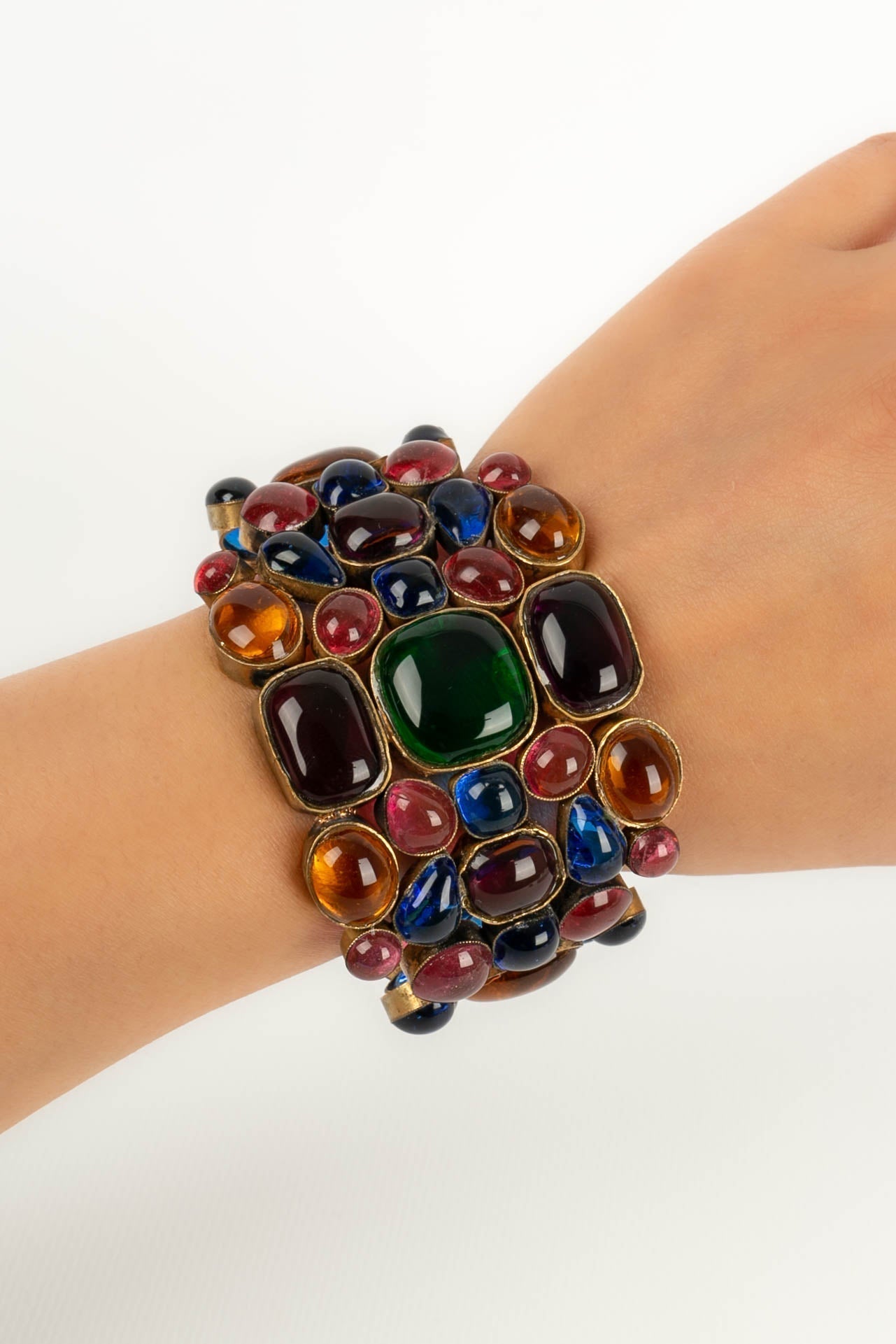 Bracelet en pâte de verre Chanel