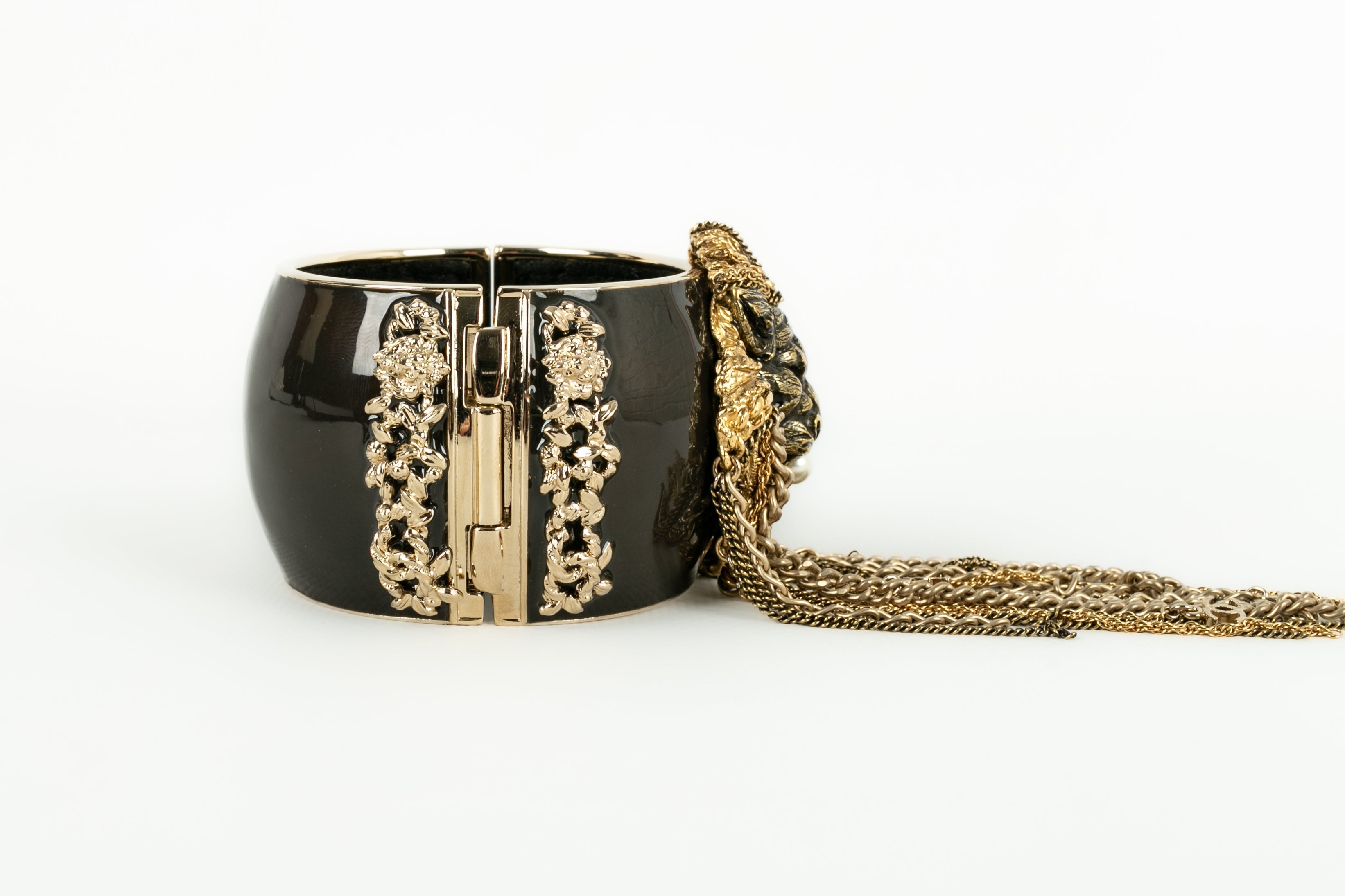 Bracelet "tête de lion" Chanel 2011