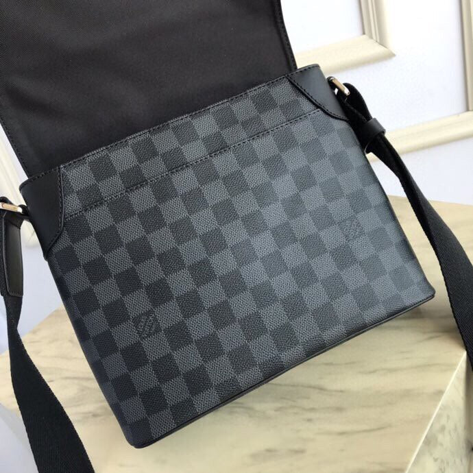 Louis Vuitton Luxury Bags 2701