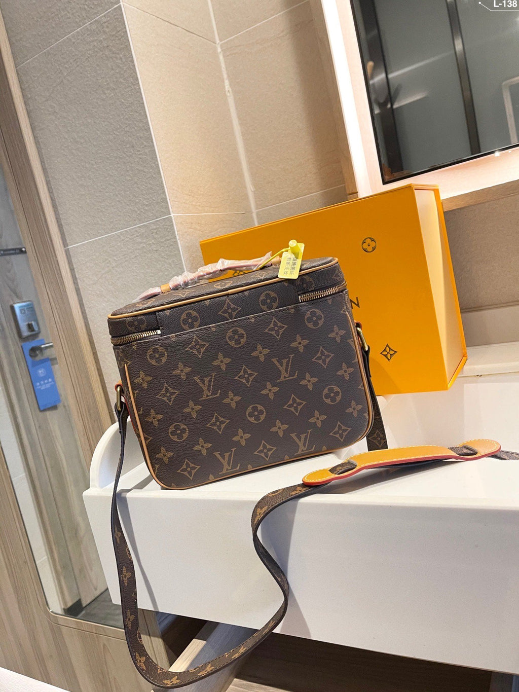 Aura Bags - Luxury Handbags Louis Vuitton 515
