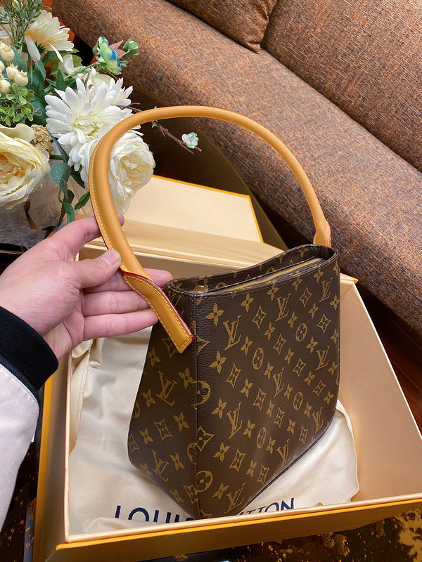 Louis Vuitton Luxury Bags 2616