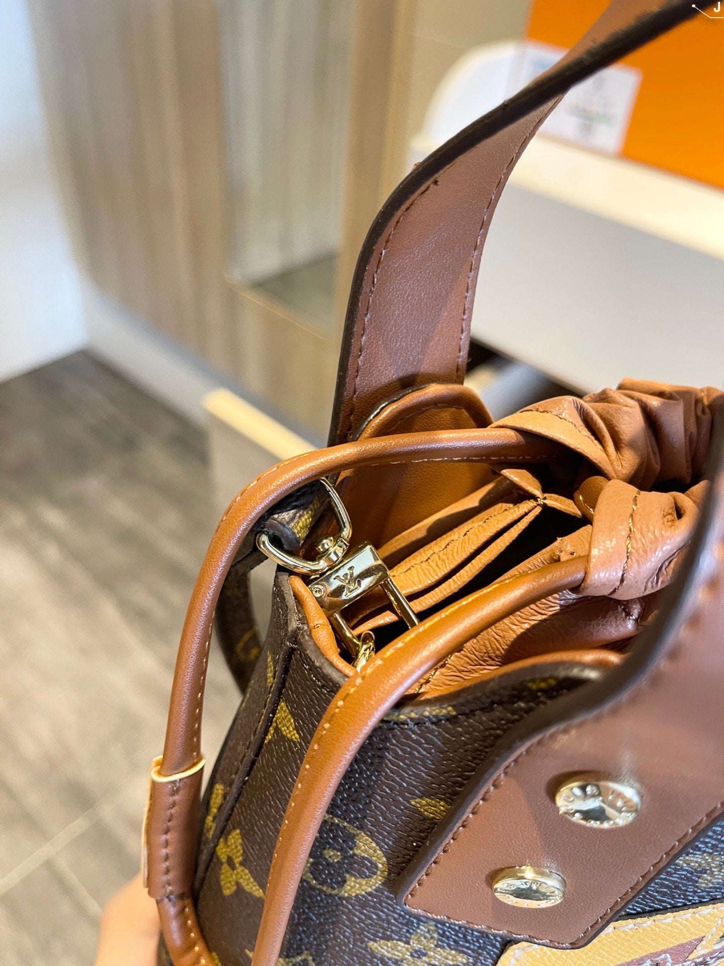 Designer Handbags louis vuitton 500
