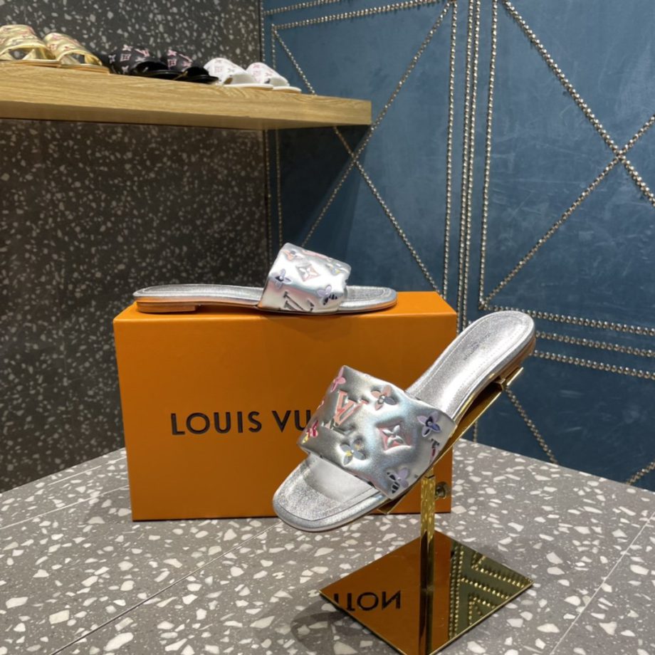 louis vuitton Women's Revival Flat Mule Sliver For Women 1AAOVA