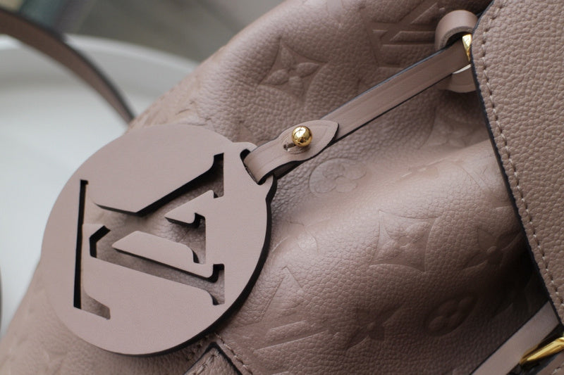 Louis Vuitton Luxury Bags 2821