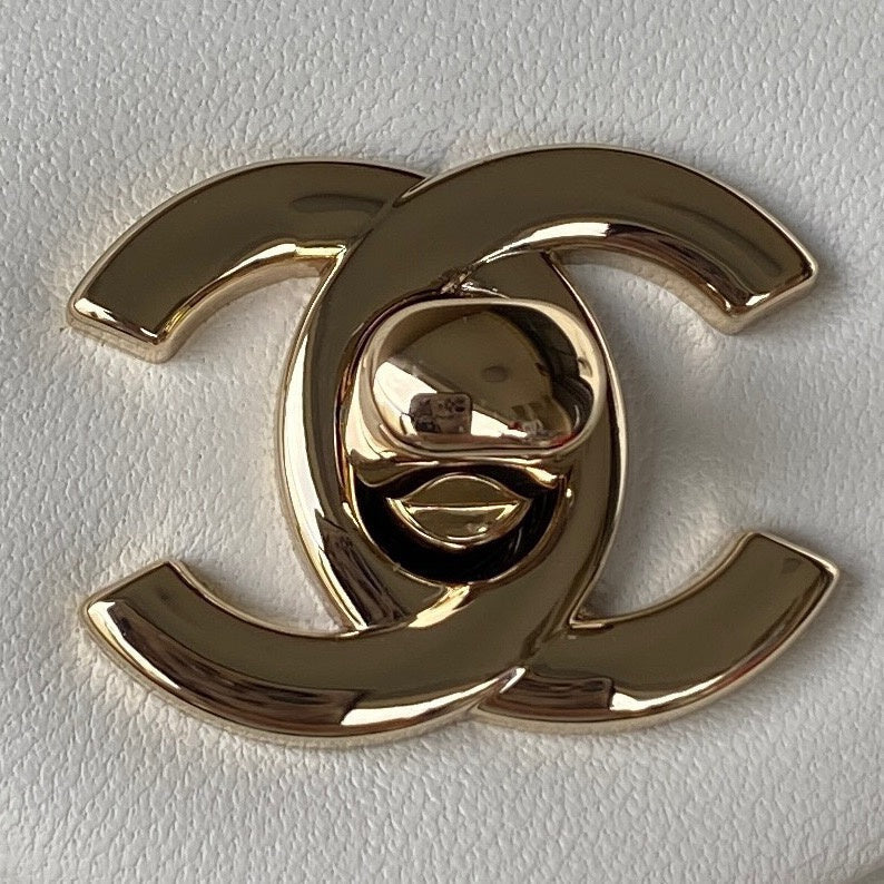aura-bags - Chanel Bags - 7613