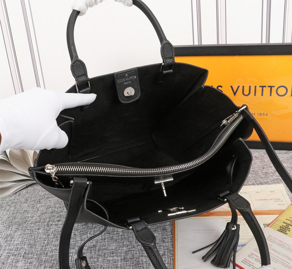 Designer Handbags louis vuitton 194
