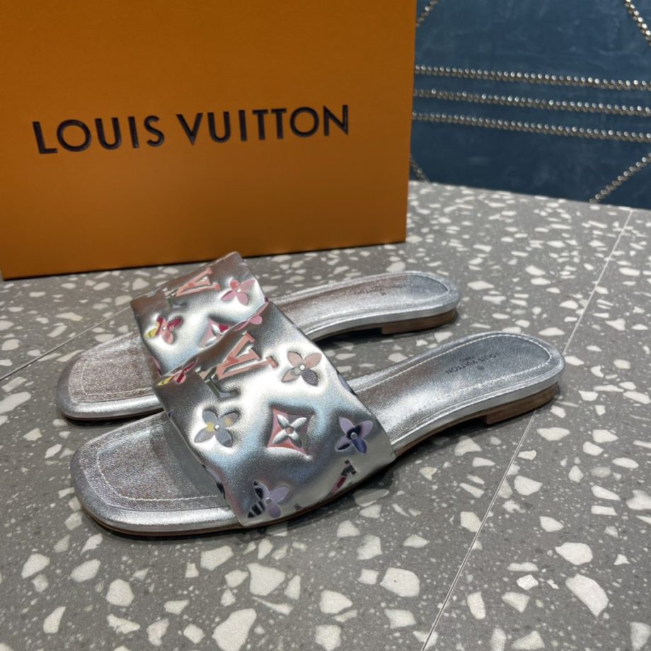 louis vuitton Women's Revival Flat Mule Sliver For Women 1AAOVA