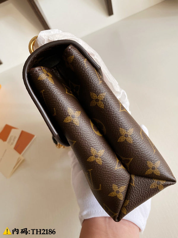 Louis Vuitton Luxury Bags 2645