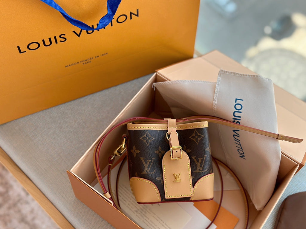 Luxury Bags Louis Vuitton  727