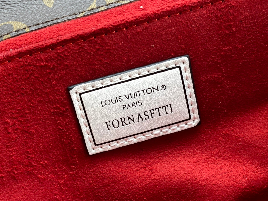 Luxury Bags Louis Vuitton  813