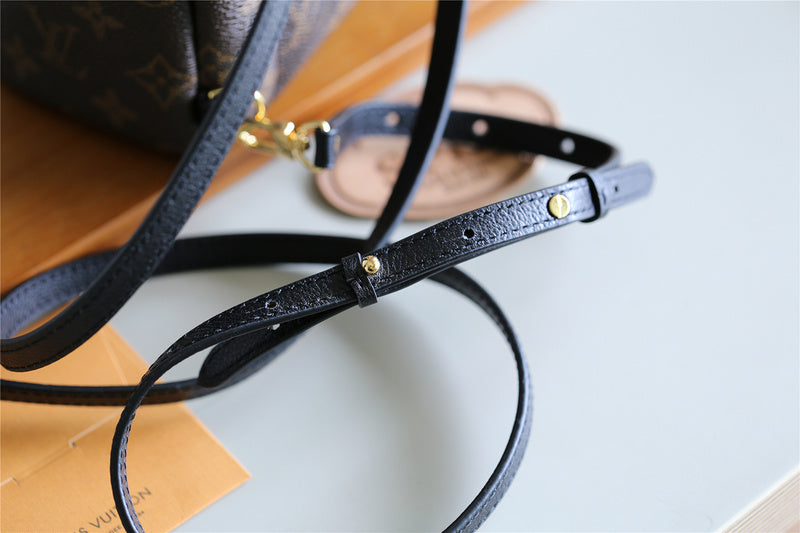 Luxury - Louis Vuitton Bags - 031