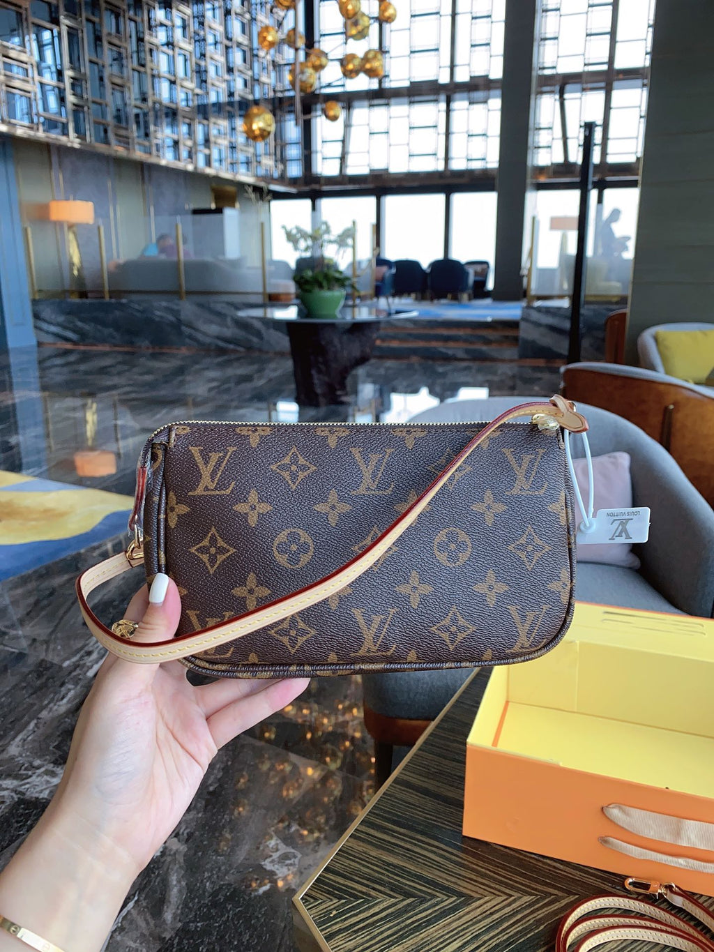 Designer Handbags louis vuitton 072