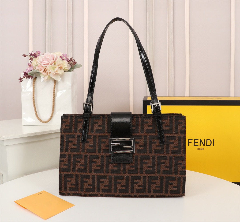 Designer Handbags Fendi 015