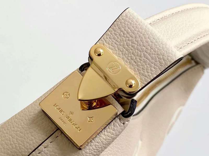 Louis Vuitton Luxury Bags 2527