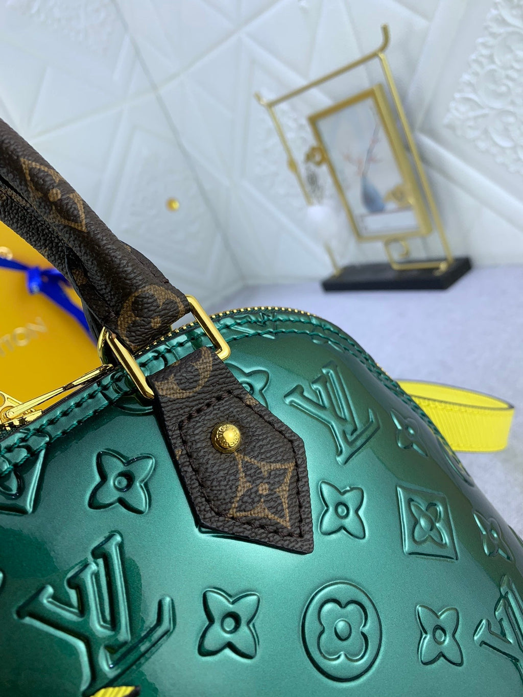 Luxury Bags Louis Vuitton  834