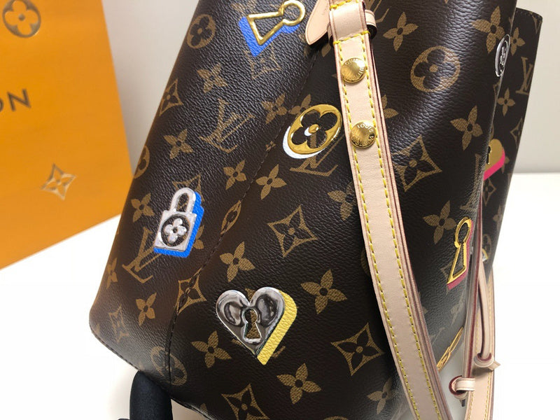 Louis Vuitton Luxury Bags 2058
