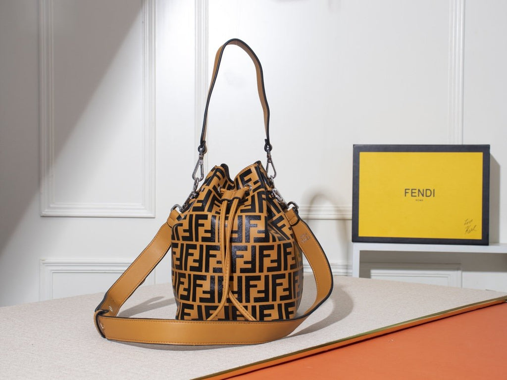 Designer Handbags Fendi 037