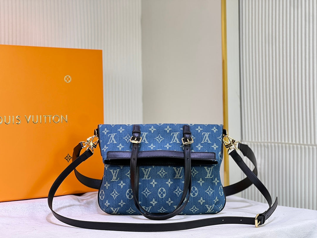 Luxury Bags Louis Vuitton  764