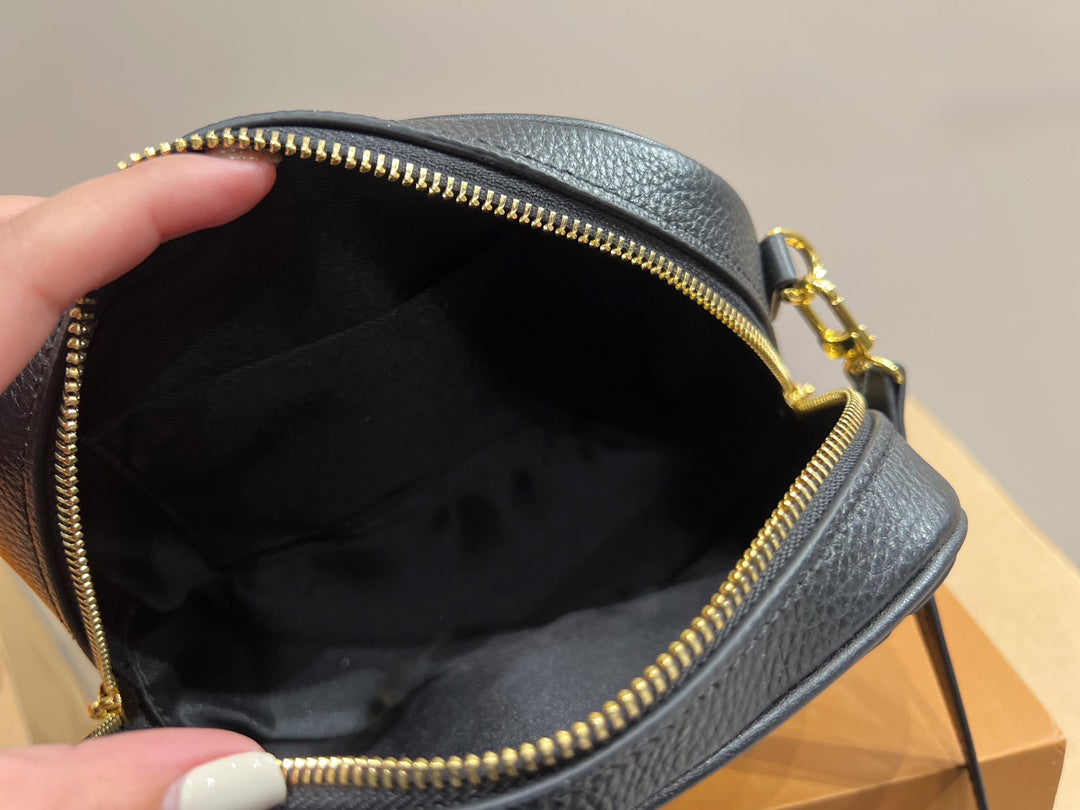 Luxury Bags Louis Vuitton  756