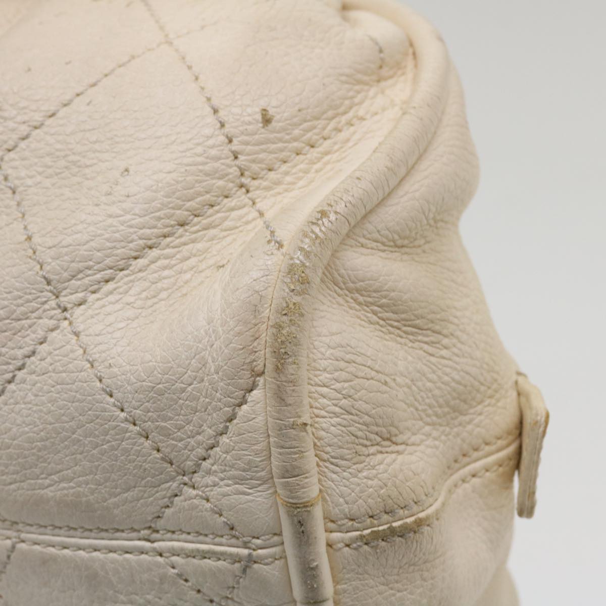 CHANEL Hand Bag Caviar Skin White CC  bs4111
