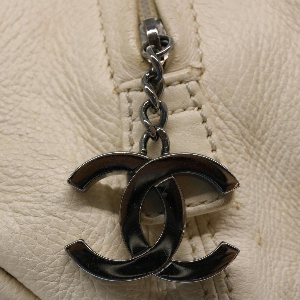 CHANEL Hand Bag Caviar Skin White CC  bs4111