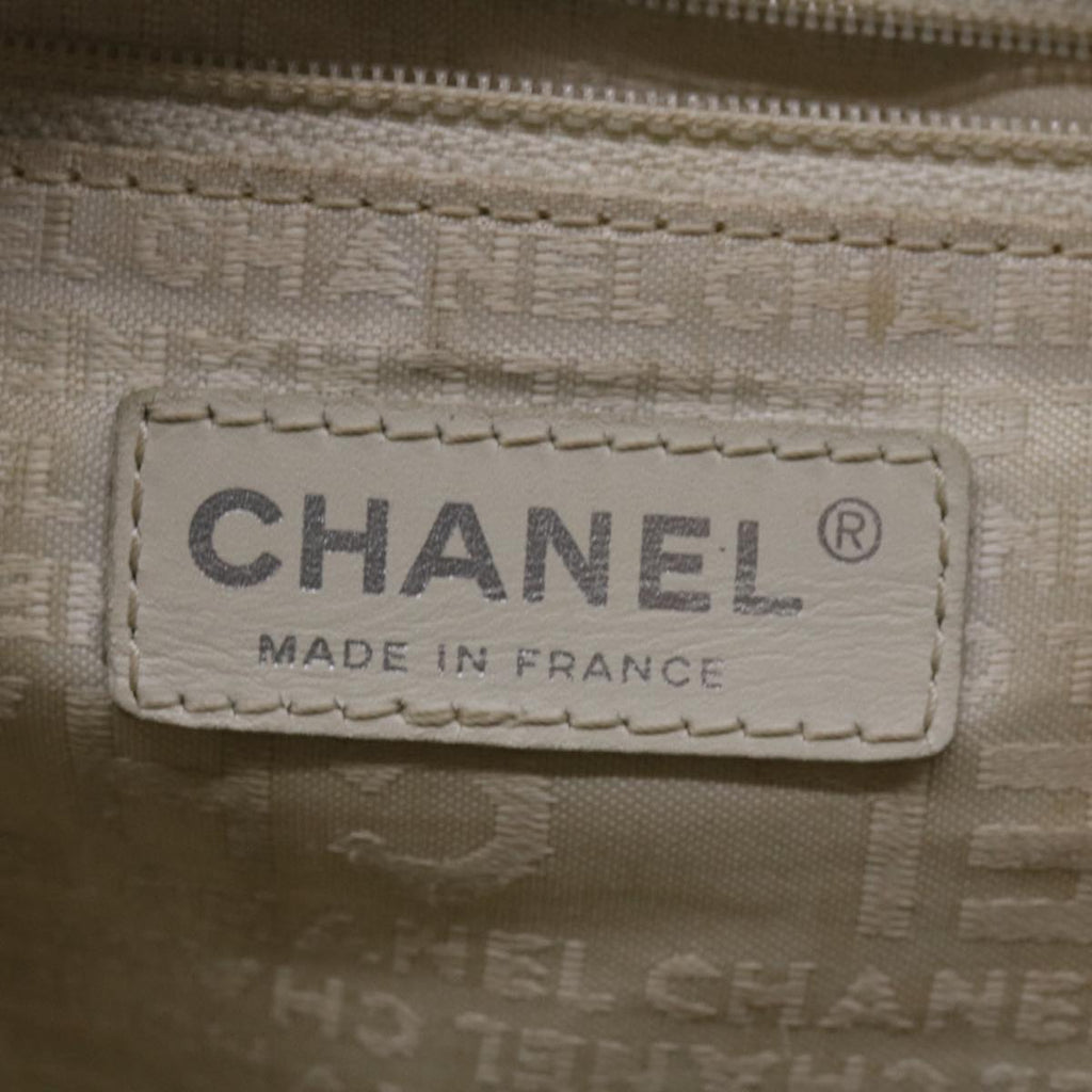 CHANEL Hand Bag Caviar Skin White CC  bs4111