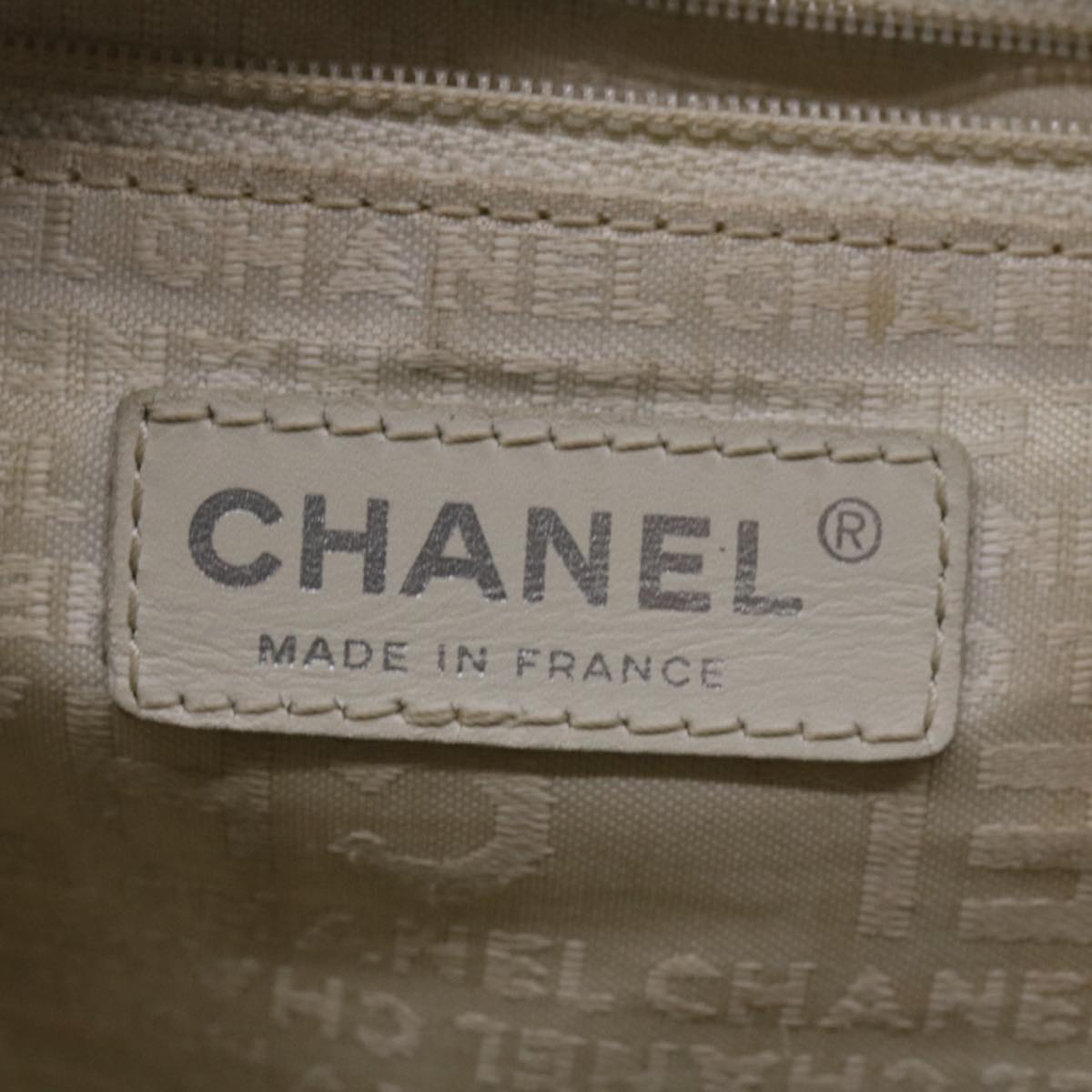 CHANEL Hand Bag Caviar Skin White CC  bs4111