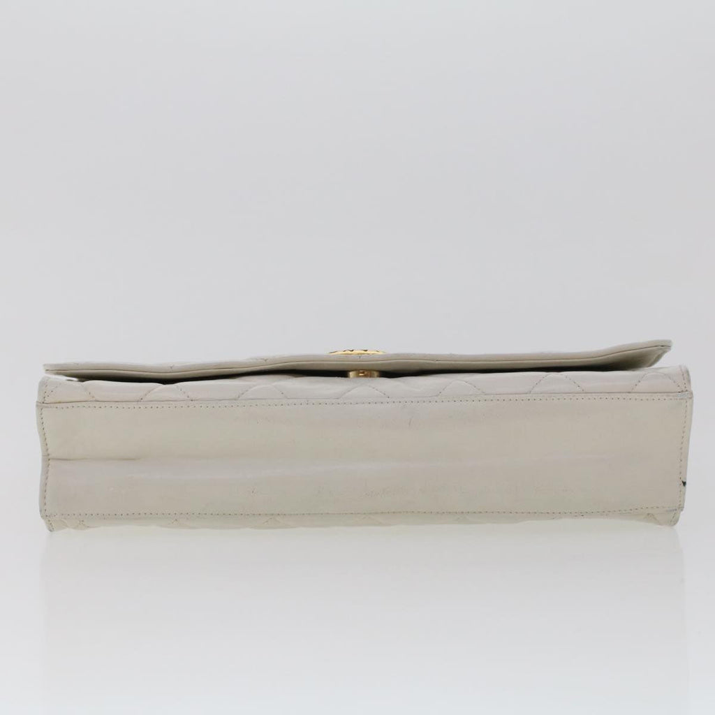 CHANEL Matelasse Circle Chain Shoulder Bag Lamb Skin White CC Auth bs5899