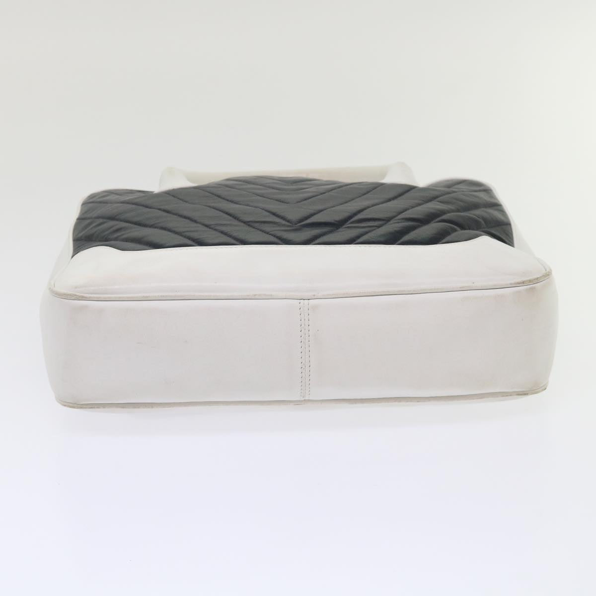 CHANEL V Stitch Hand Bag Lamb Skin White Black CC Auth bs6661