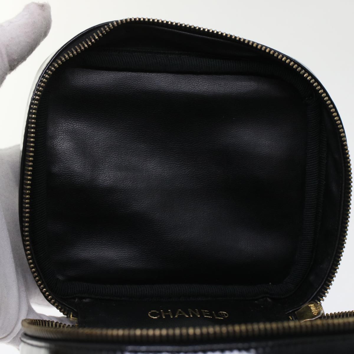 CHANEL Vanity Cosmetic Pouch Patent leather Black CC  bs6857